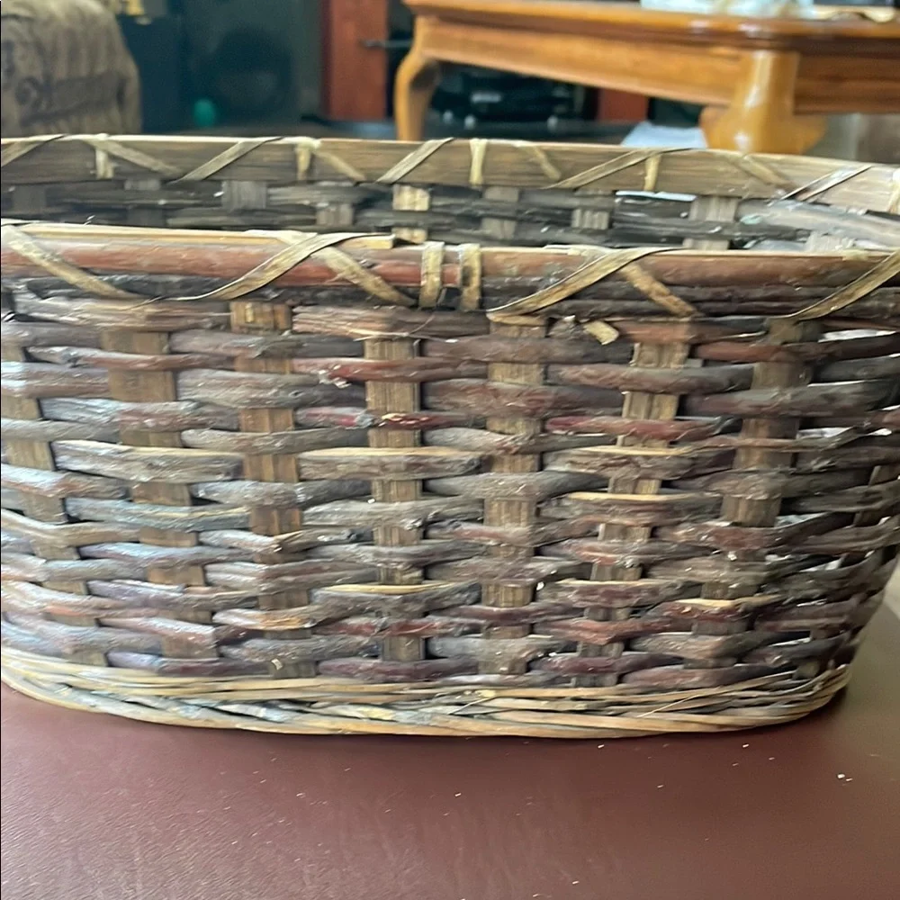 VTG Woven Brown Basket